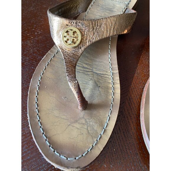 Tory Burch Women's Gold Thora Thong Flat Casual Sandals - 6 1/2 M - Picture 3 of 13
